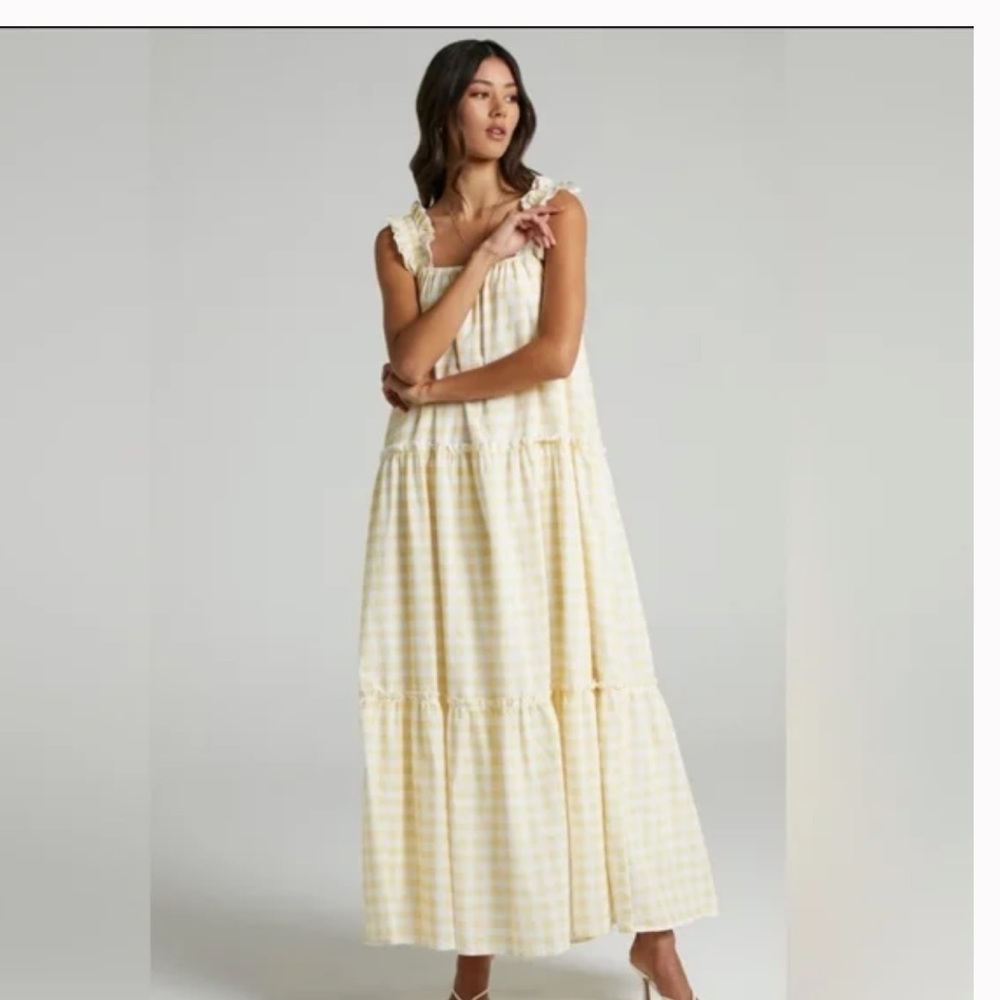 Charlie holiday Lottie white and yellow gingham maxi dress - Picture 2 of 4